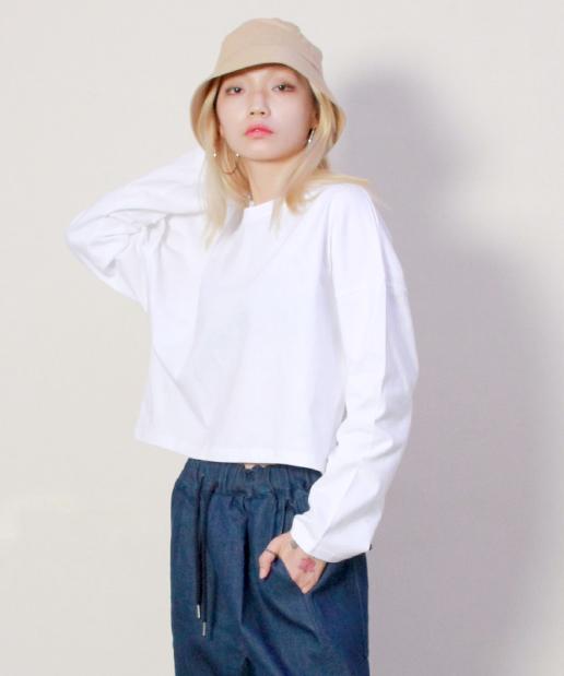 Deumakeu Loose Fit Plain Cropped Long Sleeve T-Shirt White