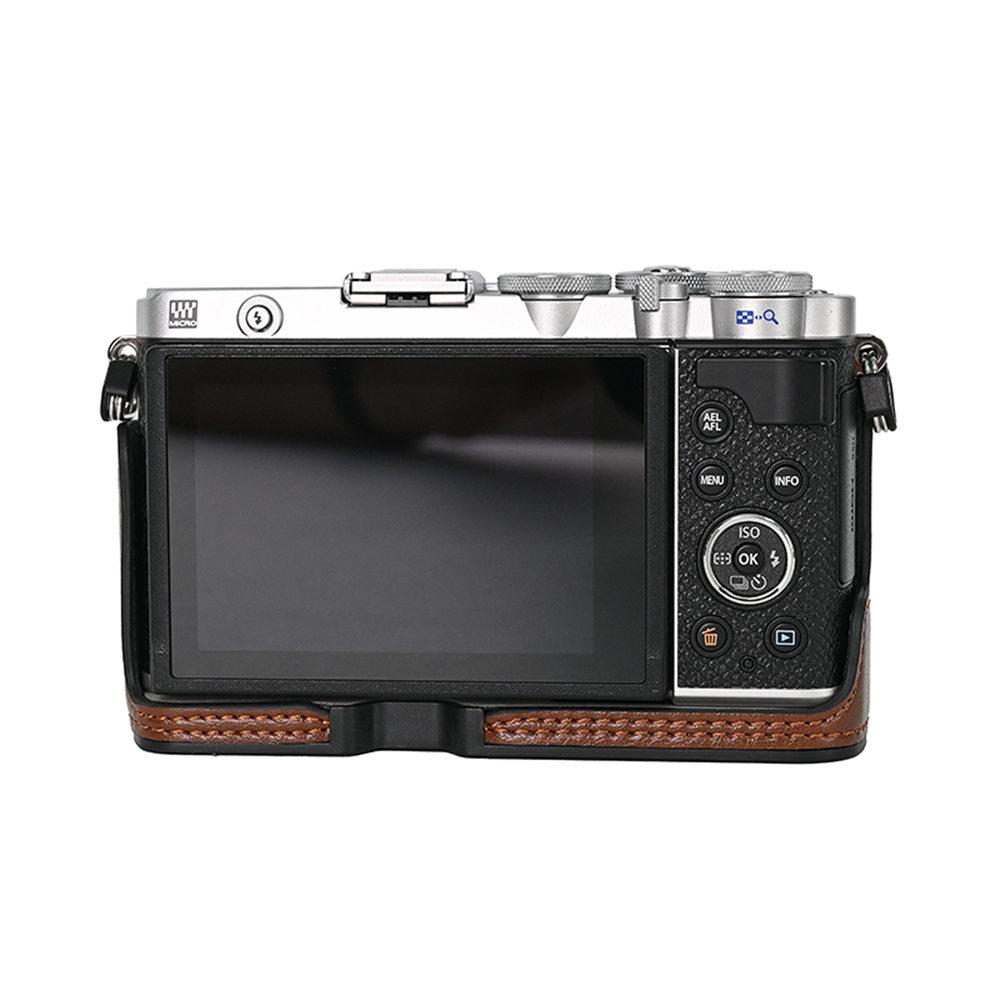 PU Leder Kamera Halbkörperhülle für Olympus PEN EP7 E-P7 Batterieöffnung Bodenabdeckung