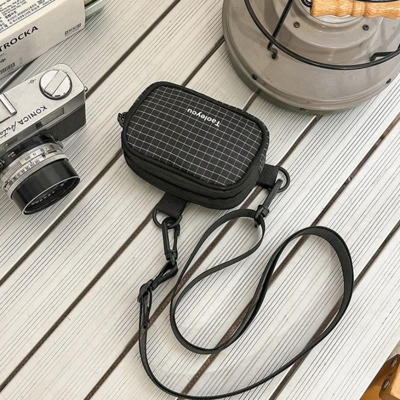 Waterproof Crossbody Bags for Men Women New Lightweight Outdoor Sports Shoulder Bag Dopamine Color Fashiable Commuting Bag