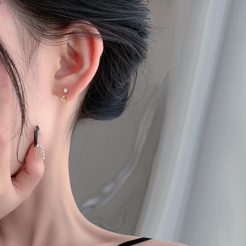 Orecchini a gancio piccoli e freschi con diamanti, orecchini a vite senza togliere gli orecchini piercing, orecchini leggeri e lussuosi