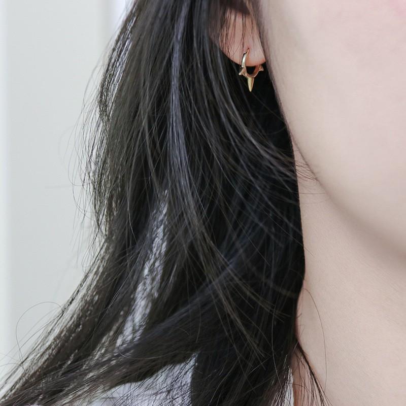 Women's Luxury Textured Metal Hoop Earrings - Versatile Niche Design
