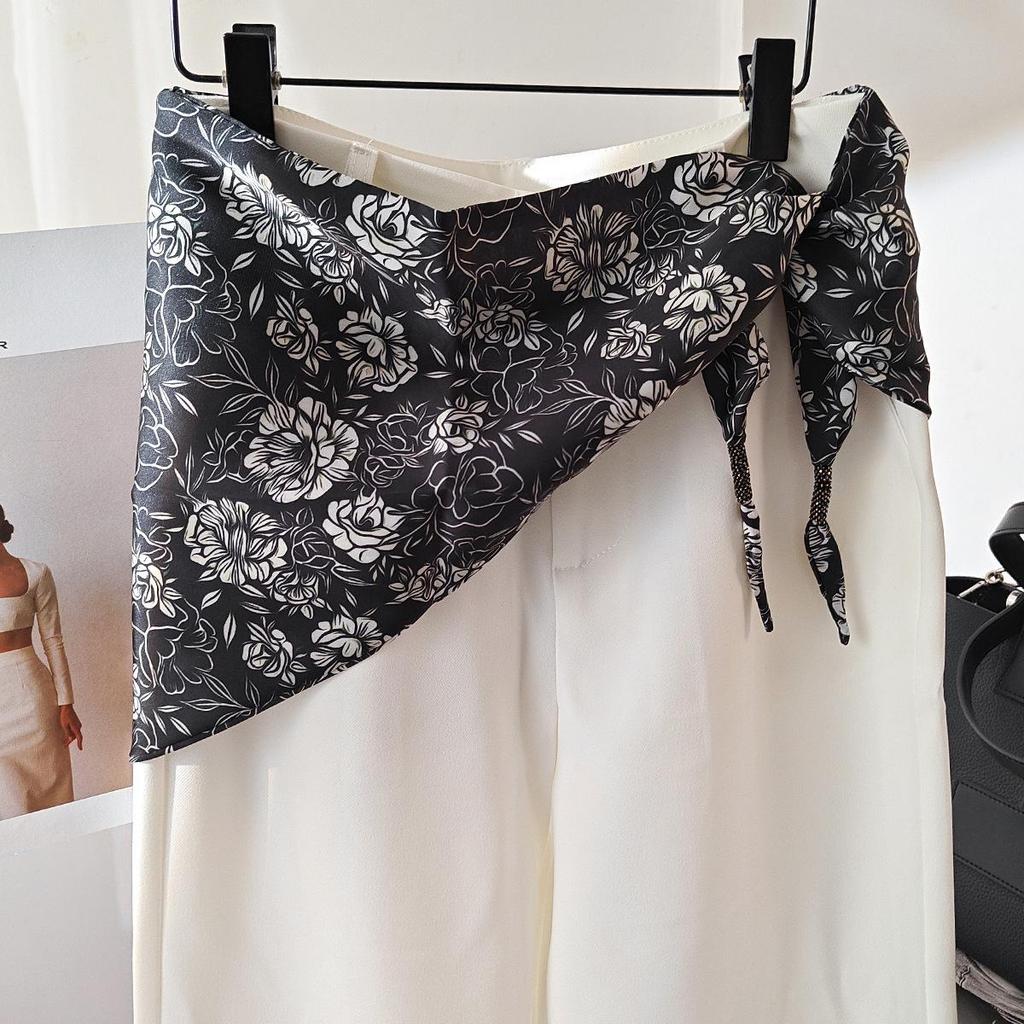 Koreańska damska warstwowa trójkątna jedwabna chusta - modny dodatek do talii na rok 2025 do dżinsów