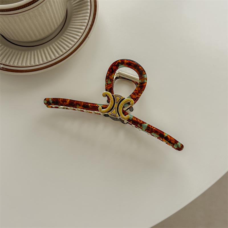 Elegant Oversized Retro Acetate Hairpin: Exquisite Korean Shark Clip for Women