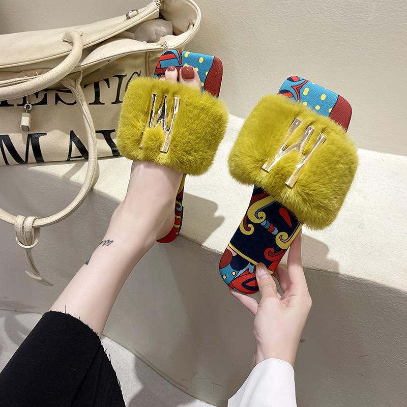 Foreign trade 2025 fairy wind fluffy slippers female outer wear flat bottom square head open toe simple Internet celebrity large size M drag