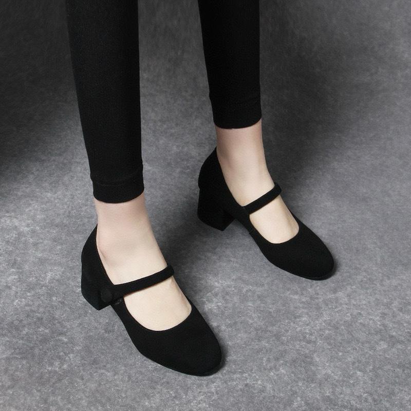 Black high heels women's spring and summer simple temperament one-word belt fashion shoes Mary Jane shallow mouth small single shoes