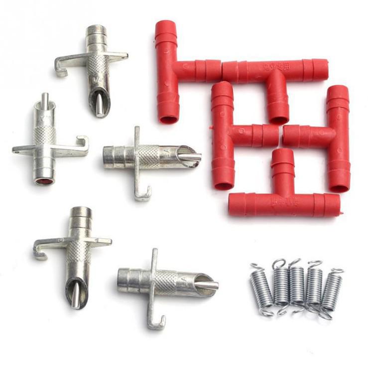 Automatická králičí pítka s kachním zobákem – Pitné zařízení pružinového typu