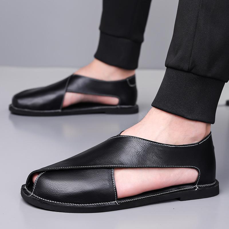 Fashion 2025 New Leather Sandals for Men Fashion Casual Retro Solid Color Hallow Driving Shoes Man Roman Designer Outwear Sandals Man