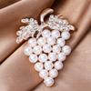 Minimalist Korean version pearl brooch with diamond studded flower chest flower brooch, women's high-end style brooch
