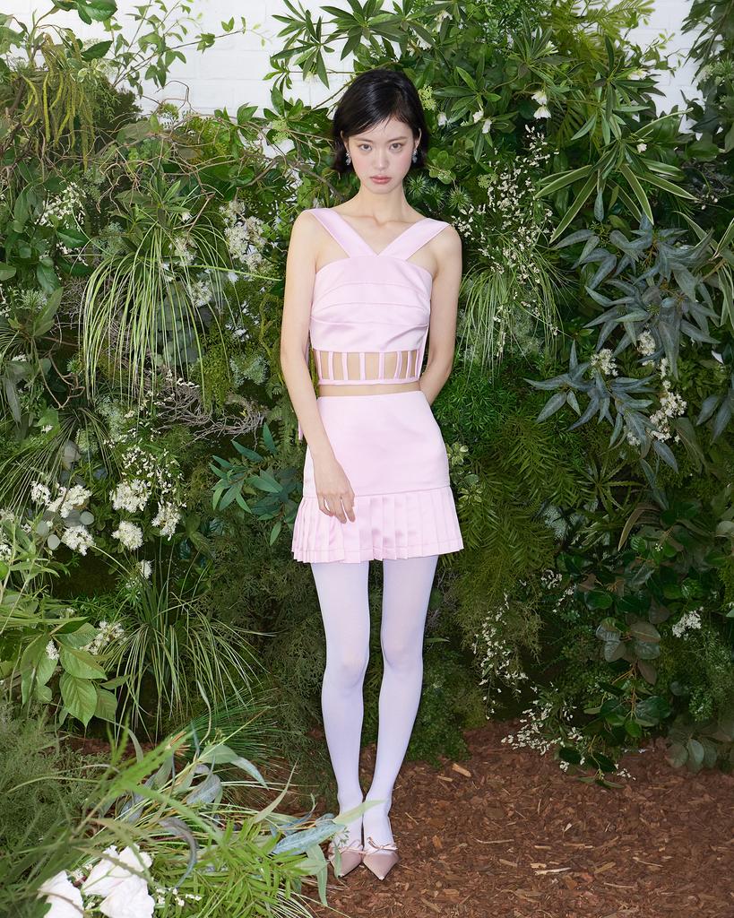Leobyui Box Pleated Satin Skirt Pink