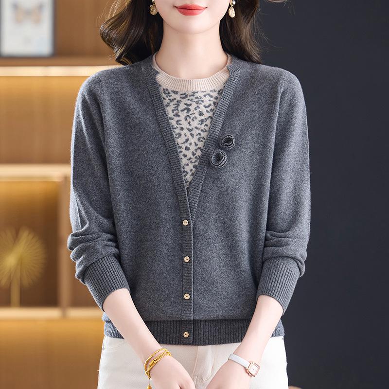 Autumn & Winter Women's 100% Pure Wool Sweater - Stylish Embroidered Half-High Neck for Middle-aged & Elderly