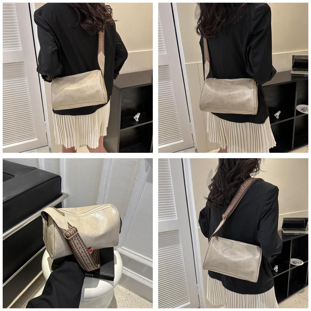 Trendy Vintage Shoulder Bag For Girls Stylish And Chic With Multiple Color Options