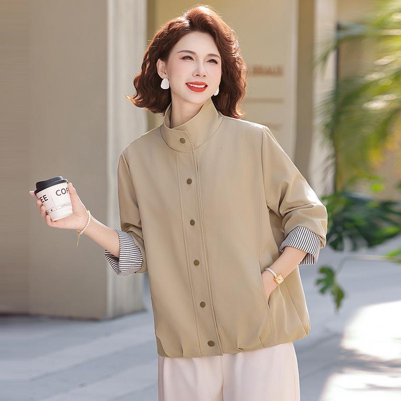 

Women s Stylish Windbreaker Jacket for Mother’s Wear, Casual, Middle-aged & Elderly, Small Lapel, 40s-50s Fashion. 5XL (155-165 lbs)