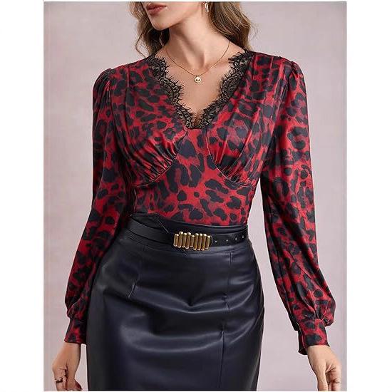 Women's 2025 Leopard Print V-neck Slim-fit Long-sleeved Lace Trim Top