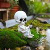 Shaking Head Fishing Skull Resin Mini Skeleton Fisher Sculpture Halloween Gothic Decor Garden Pond Fountain Decor