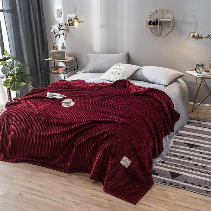 

Blankets for Beds Solid Yellow Color Soft Warm 300GSM Plaid Square Flannel Blanket On the Bed Thickness Throw Blanket 70x100cm вина червоного кольору