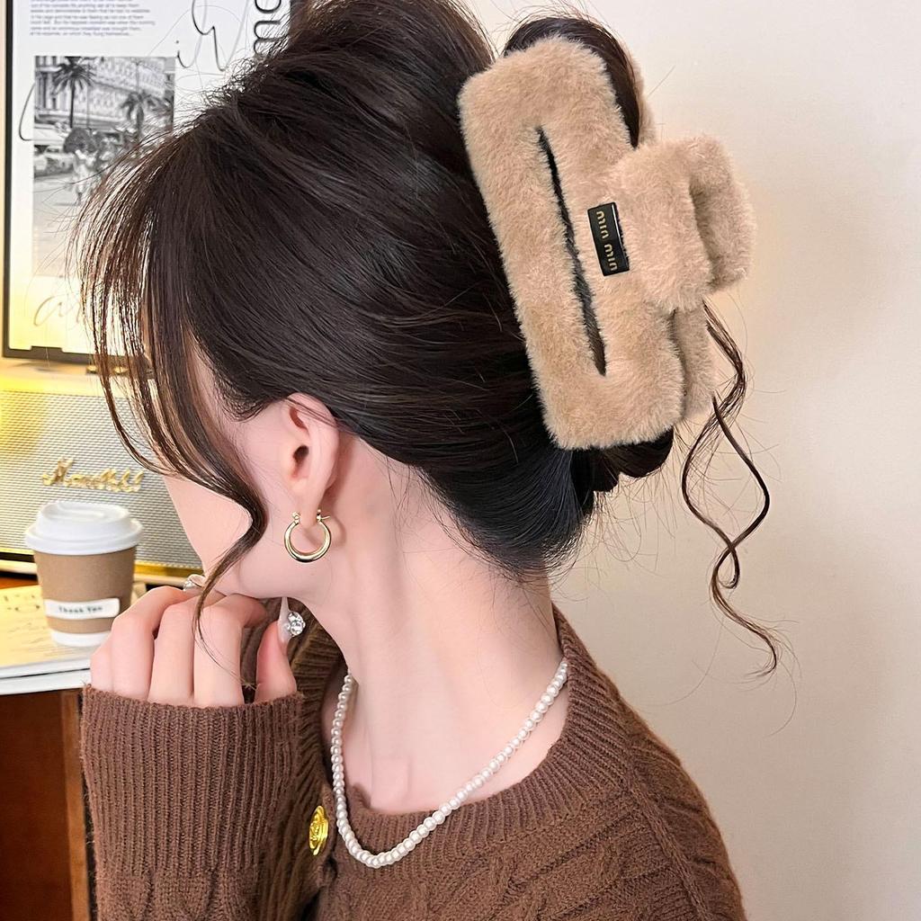 Autumn Winter Elegant Large Plush Claw Clip for Women - Maillard Square Design for Thick Hair