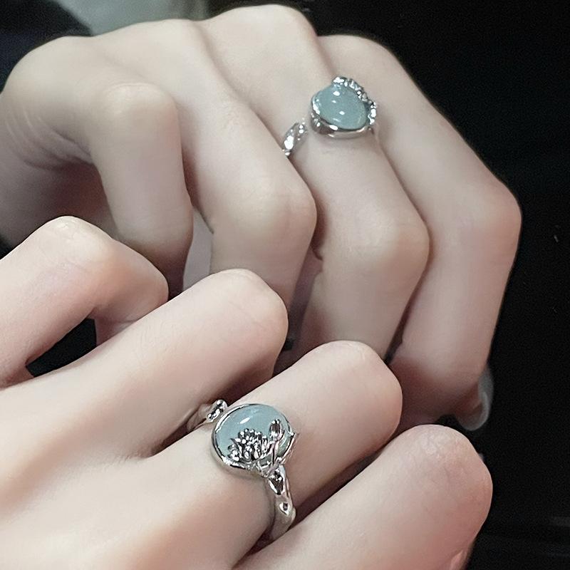 Niche Design Stacked High-End Temperament Ring French Irregular Personality Light Luxury Ring Women