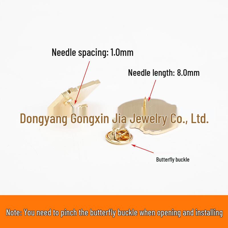 Japanese Fire Spirit Animal Brooch - Trendy Cartoon Alloy Pin for Backpacks & Clothes