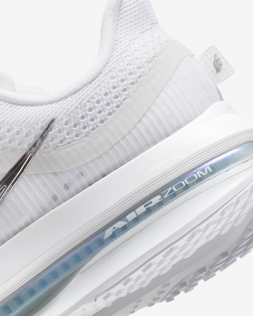 HQ2593-102 Nike Pegasus Premium White Metallic Silver Metallic Silver (Women's)