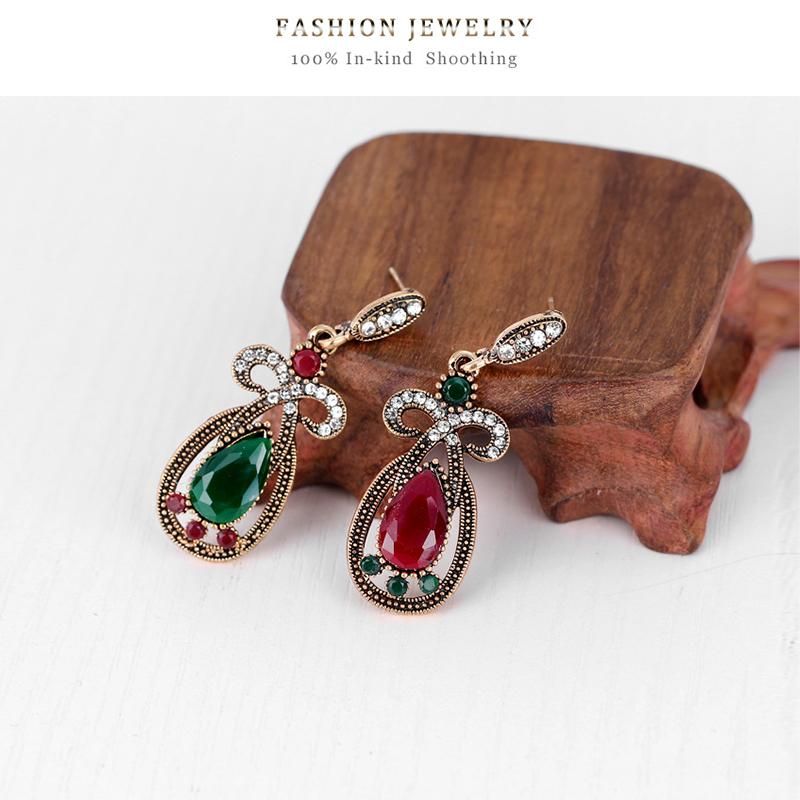 Women Date Jewelry Set Drop Modelling Rhinestone Trim Pendant Necklace + Earring Eardrop Ear Studs