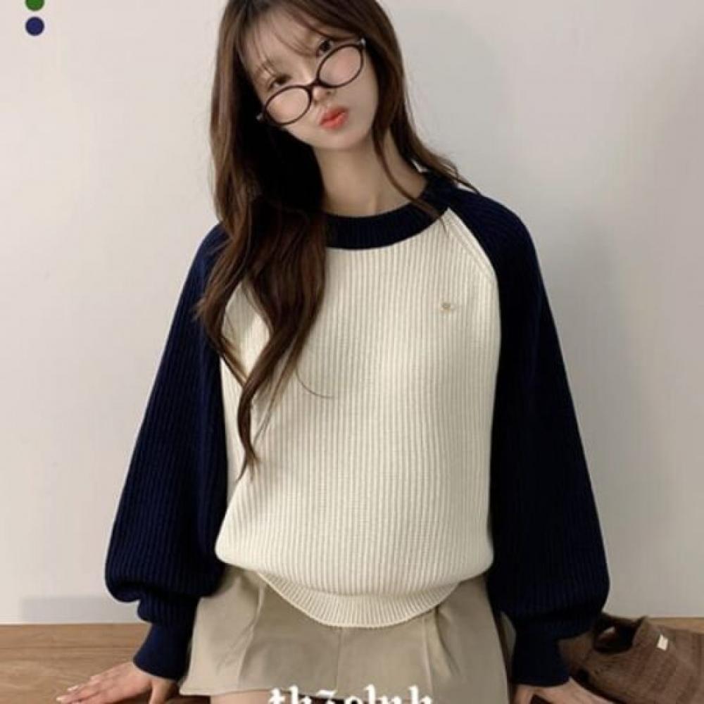 The Pink Women Loose Fit Color Block Raglan Pendant Knit