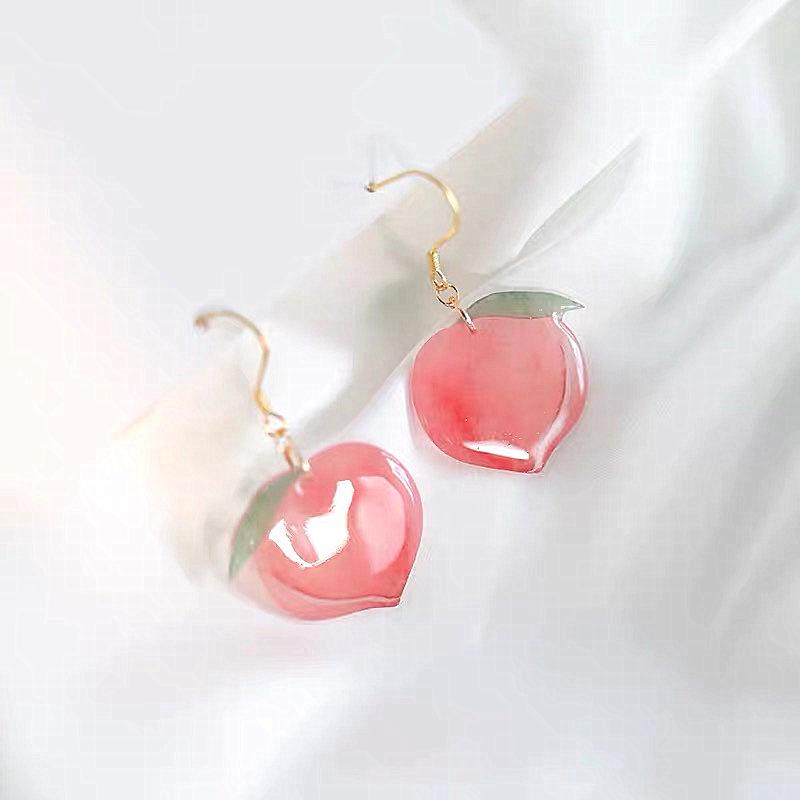 Fashion New Simulation Peach Drop Earrings Girl Cute Romantic Sweet Pink Peach Leaves Tassel Earrings Simple Party Jewelry Gift
