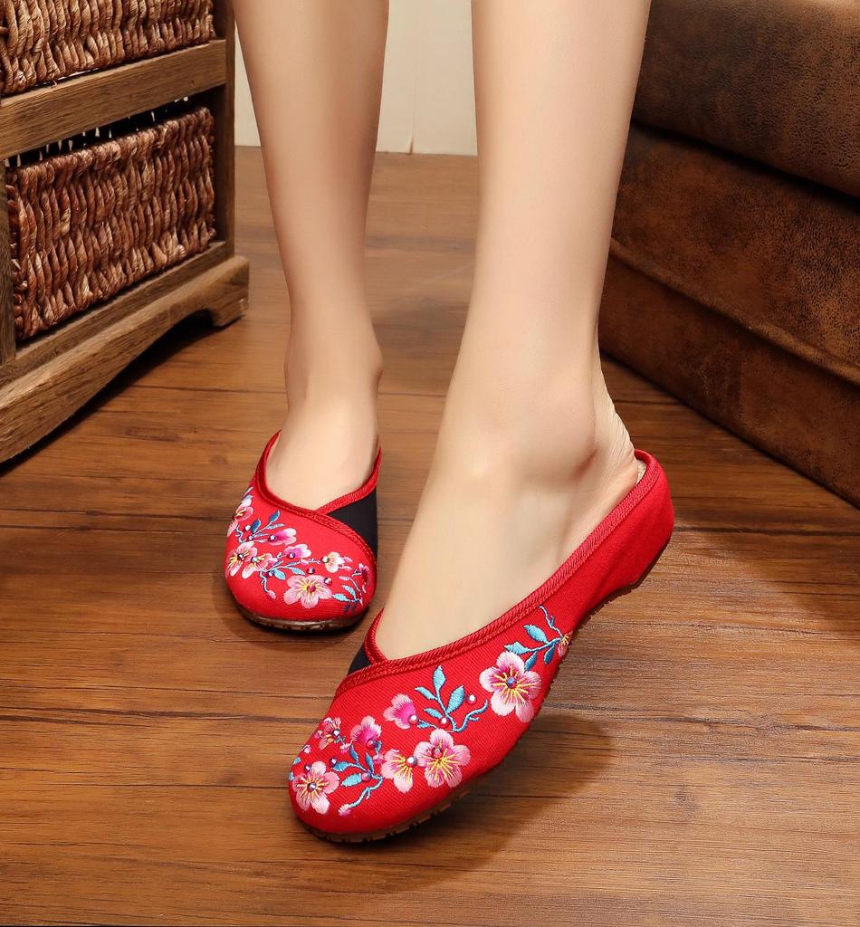 Floral Embroidered Summer Flat Slippers for Women