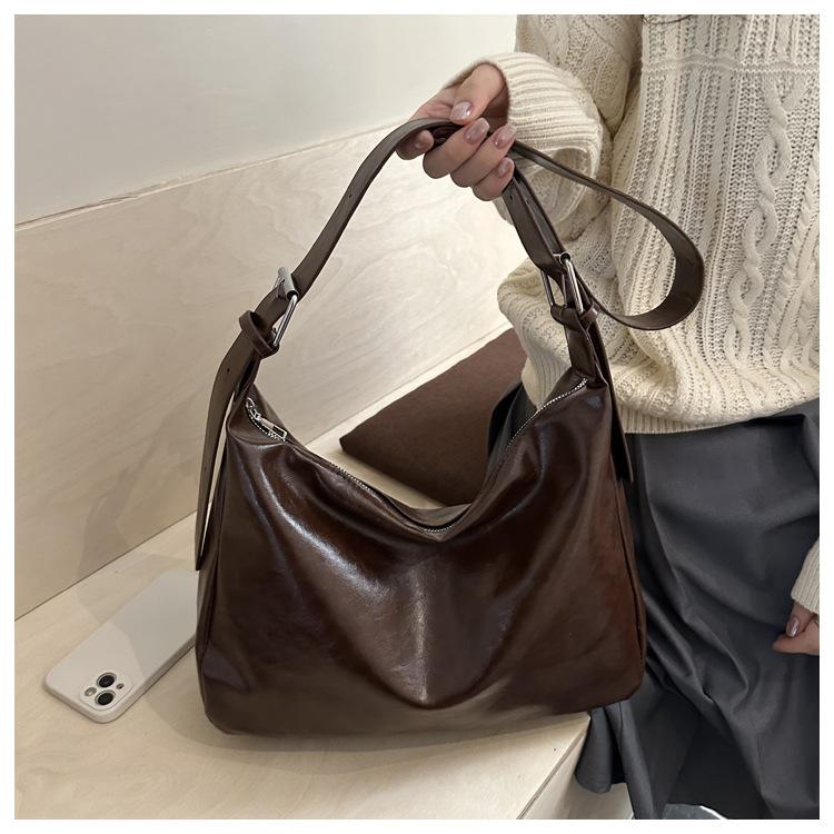 Retro Style Faux Leather Tote Bag for Women Large Capacity Shoulder Handbag