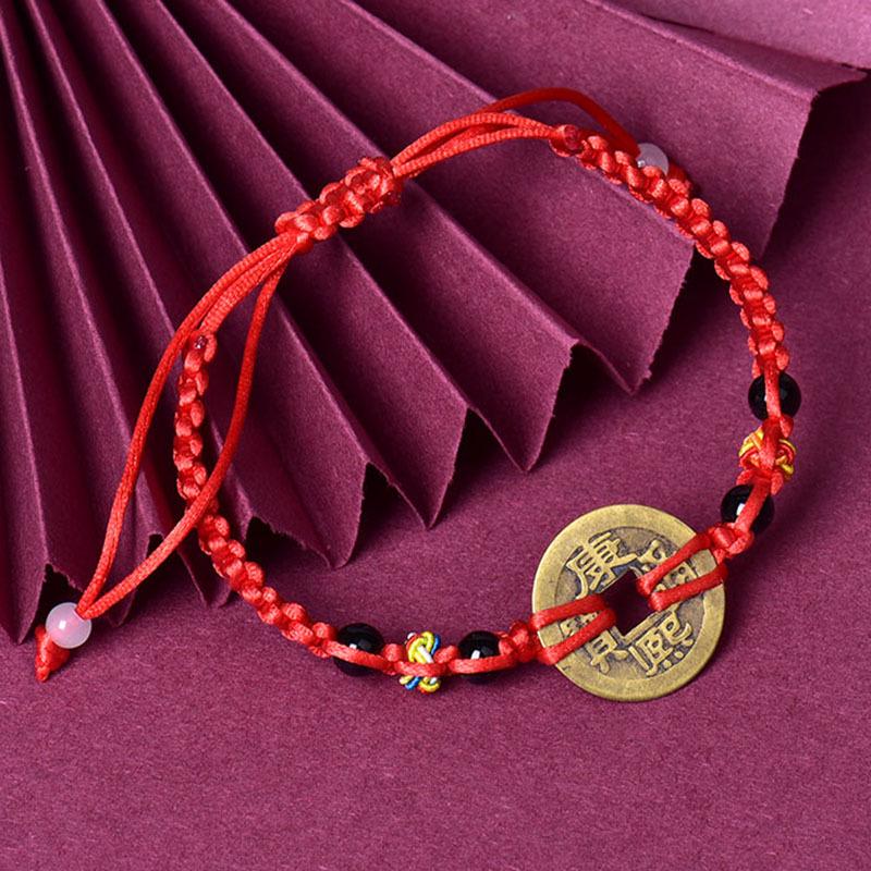 

Браслет из красной нити с медными монетами «Пять императоров» ручной работы