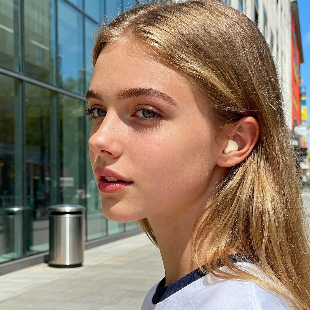 Übersetzbares Bluetooth-Headset 144 Sprachen Echtzeit-Übersetzungs-Headset Intelligente Sprachübersetzungs-Ohrhörer Drahtloses Übersetzungs-Headset