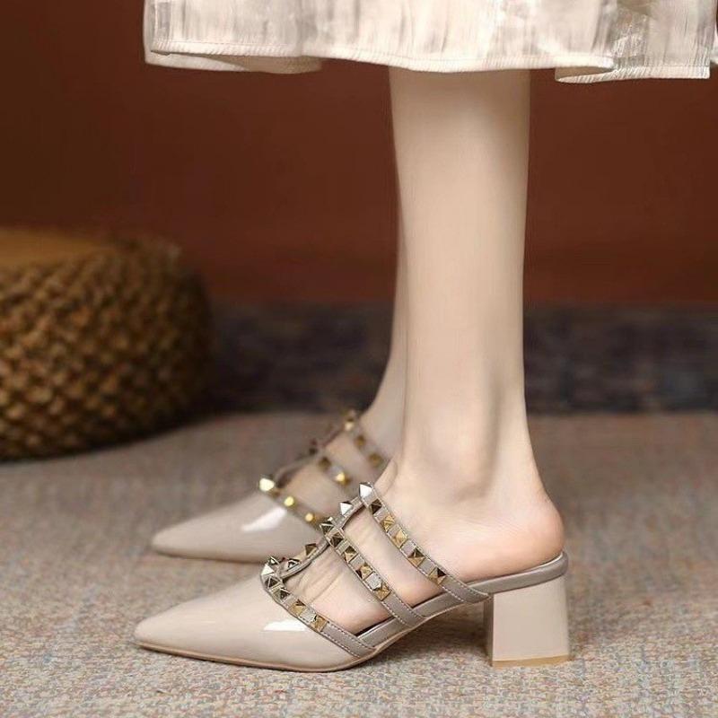 Fashion Women's Fashion Baotou Chunky Slippers Summer New Pointed Head Shallow Mouth Rivet Hollow-permeable Heel Sandals