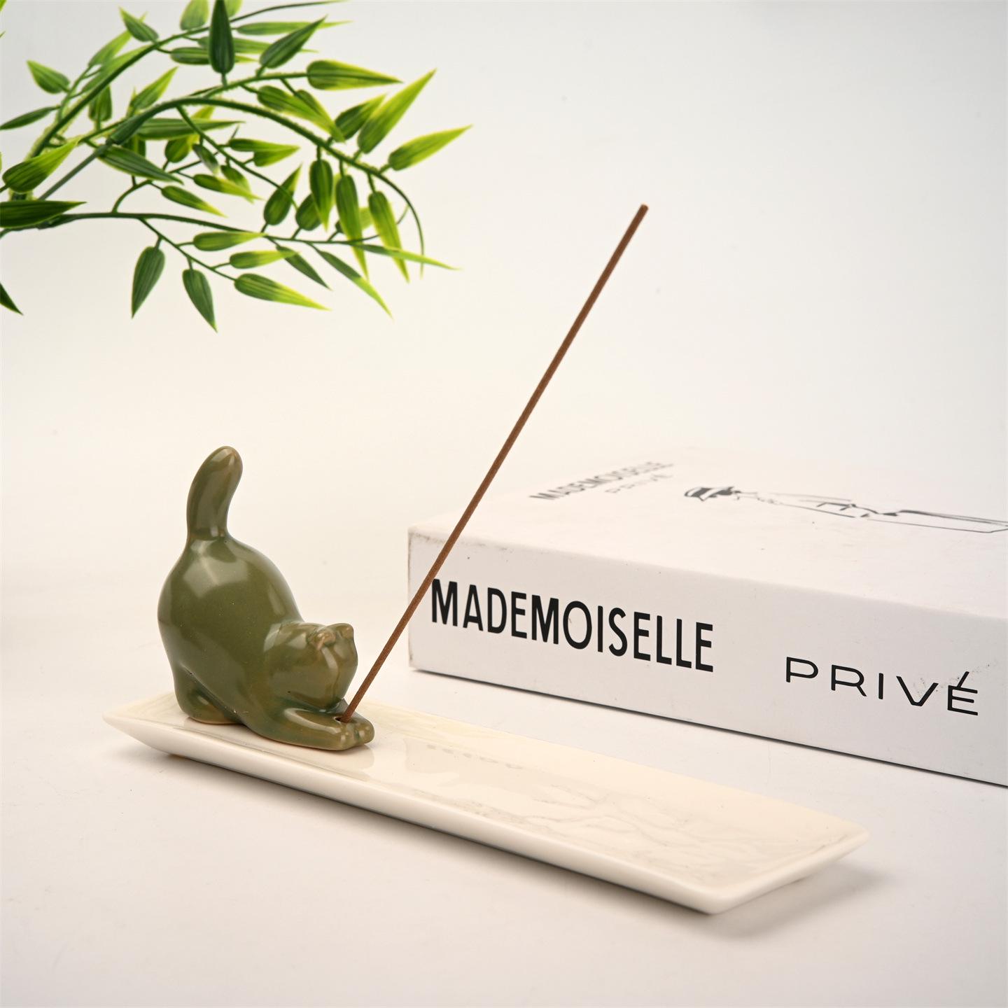 Nordic Style Ceramic Cat Incense Holder - Soft, Cute, Healing Aromatherapy Burner