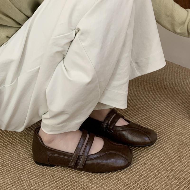 Fashion New Fashion Leather Square Toe Women's Shoes 2025 Mary Janes High Quality Soft Flat Shoes Comfortable Versatile Lady Shoes
