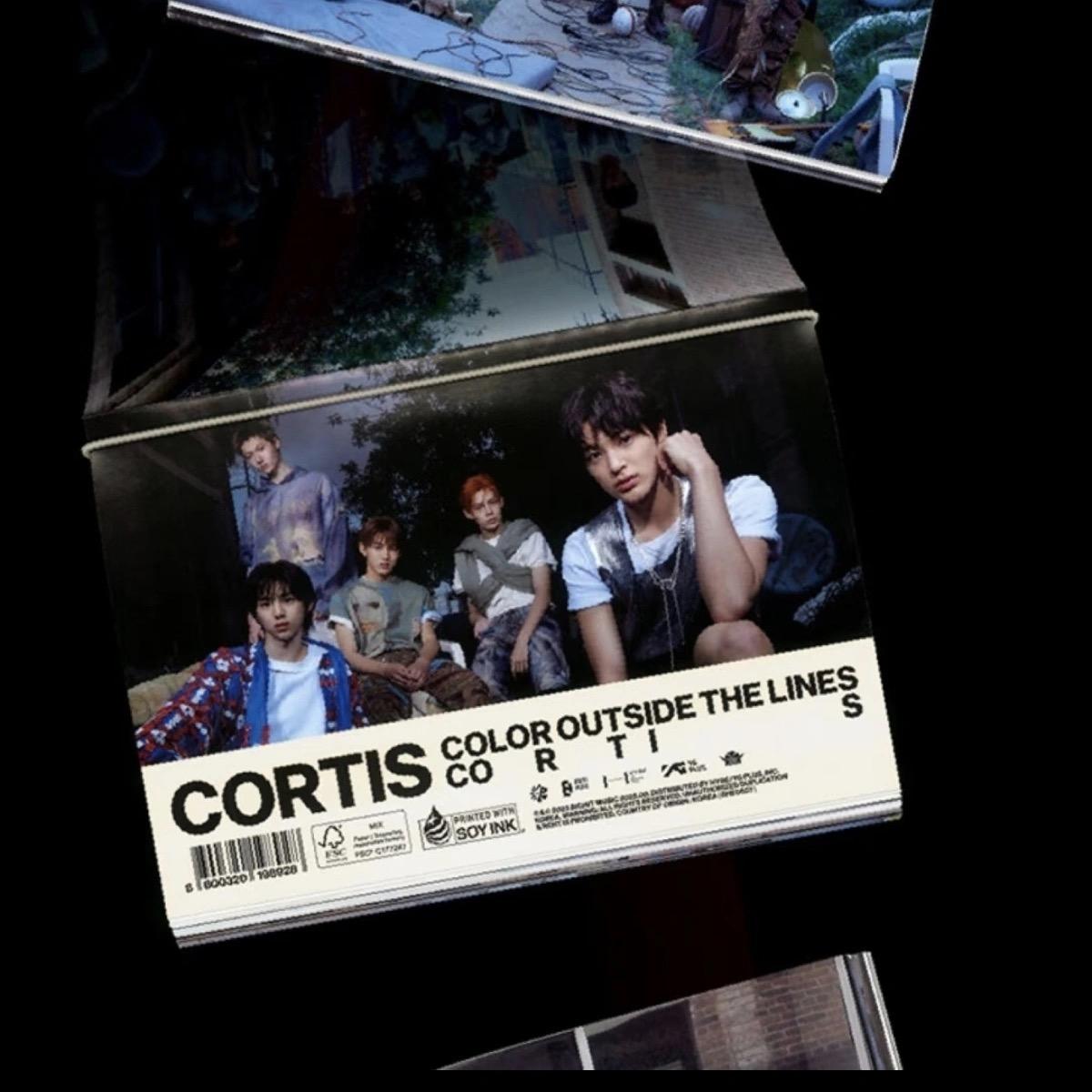 

Cortis COLOR OUTSIDE THE LINES 1-й альбом Scene 3-1 set