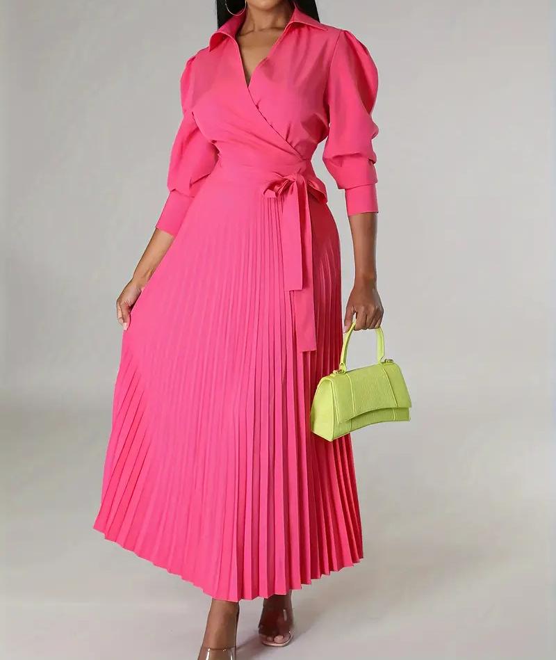 2025 Autumn Bestseller: Elegant V-Neck Long-Sleeve Pleated Waist-Cinching Women's Coat