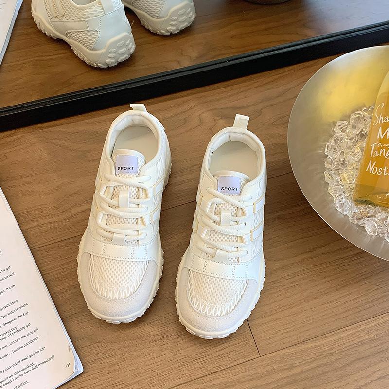 Dicksohlige deutsche Trainingsschuhe mit Innenhöhenerhöhung, leichte Sommer-Neuheit 2025, kleine Mesh-atmungsaktive Schuhe, Damen-Sport- und Freizeitschuhe