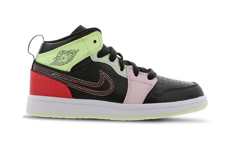 Jordan 1 Mid SE PS Glow In The Dark AV5173-076