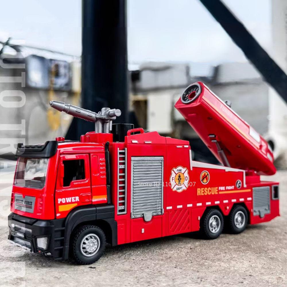 1:32 Giocattolo Modello in Lega Camion dei Pompieri Spray Auto Metallo Pressofuso Veicolo di Ingegneria Spray Acqua Porte Apribili Suono Luce Regali per Ragazzi