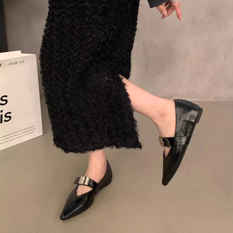 Fashion Flat Shoes Women's Plus Size Women's Shoes 41 42 43 Spring and Autumn 2025 New French Pointed Women's Mary Jane Shoes Loafers