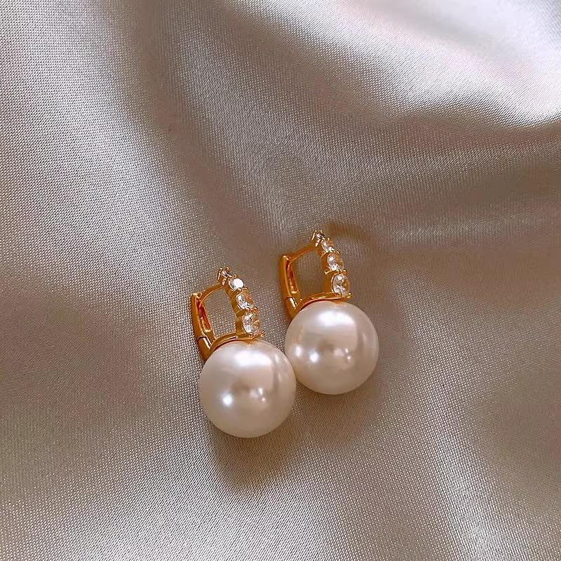 

French Pink Imitation Pearl Stud Earrings Crystal Women Jewelry Party Gifts