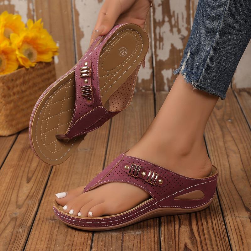 New Thick-soled Toe Hollow Slippers Women's Slope Heel Flip-flops Sewing Line Beach Large Size Cool Slippers