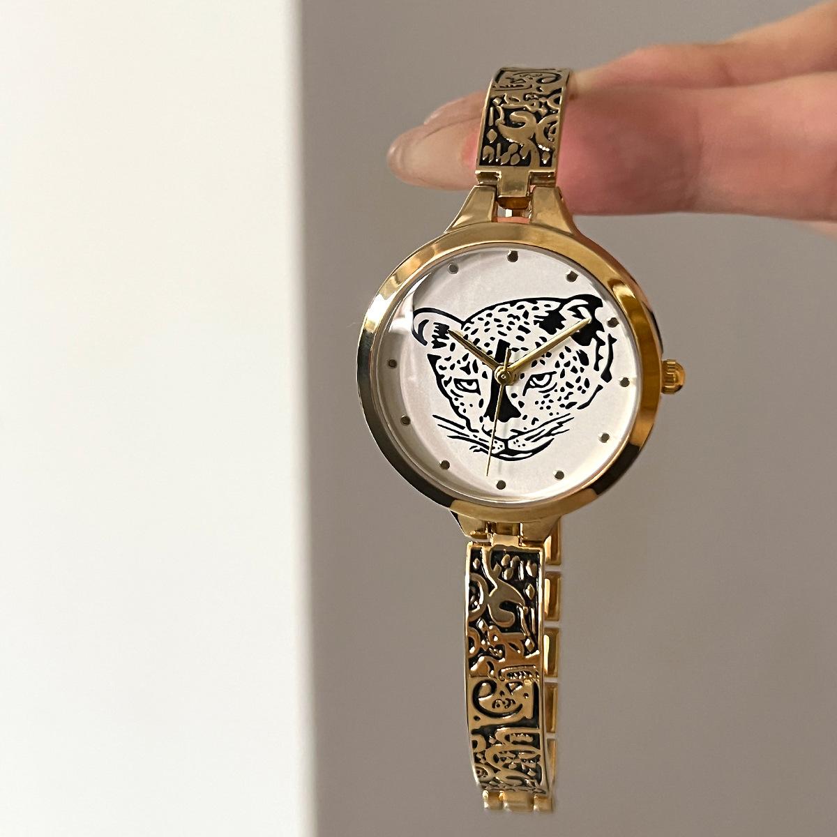 Fashion Accessorie Women's Light Watch Personality Leopard Head Luxury Exquisite Fashion Luminous Niche Design Quartz Watch