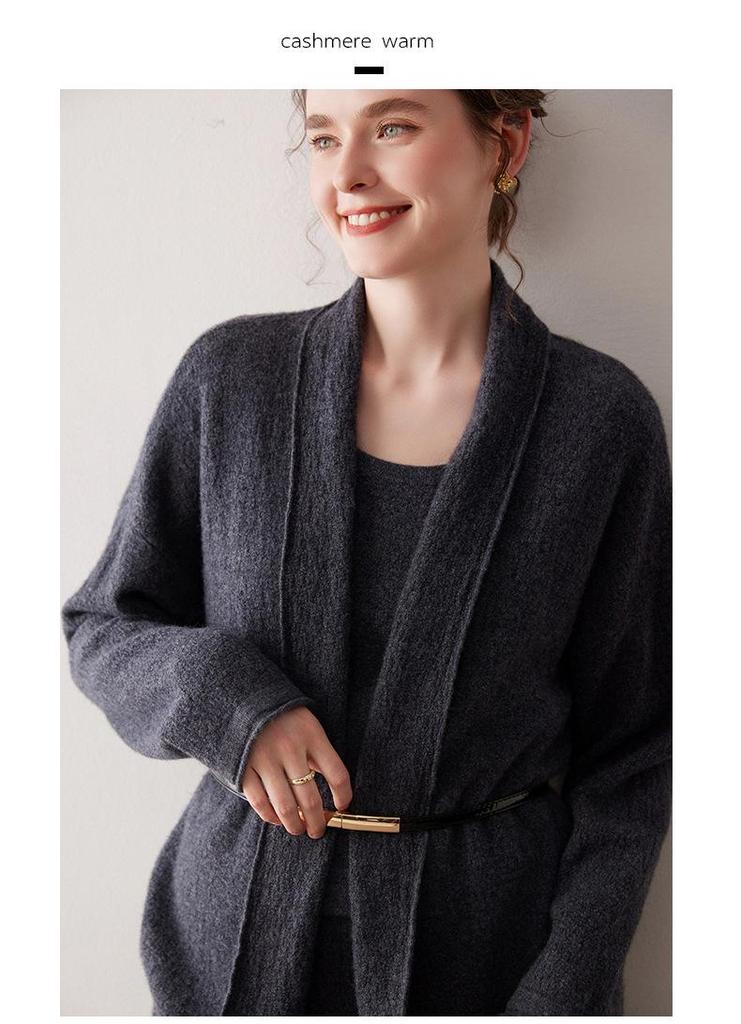 Women's Autumn/Winter Cashmere V-Neck Cardigan: Soft, Cozy, and Stylish Outerwear