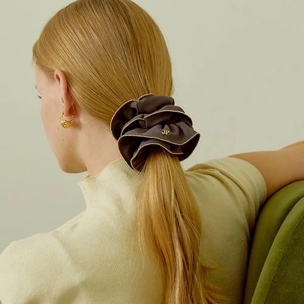 Metal Ball Scrunchie JP-23-377S beige