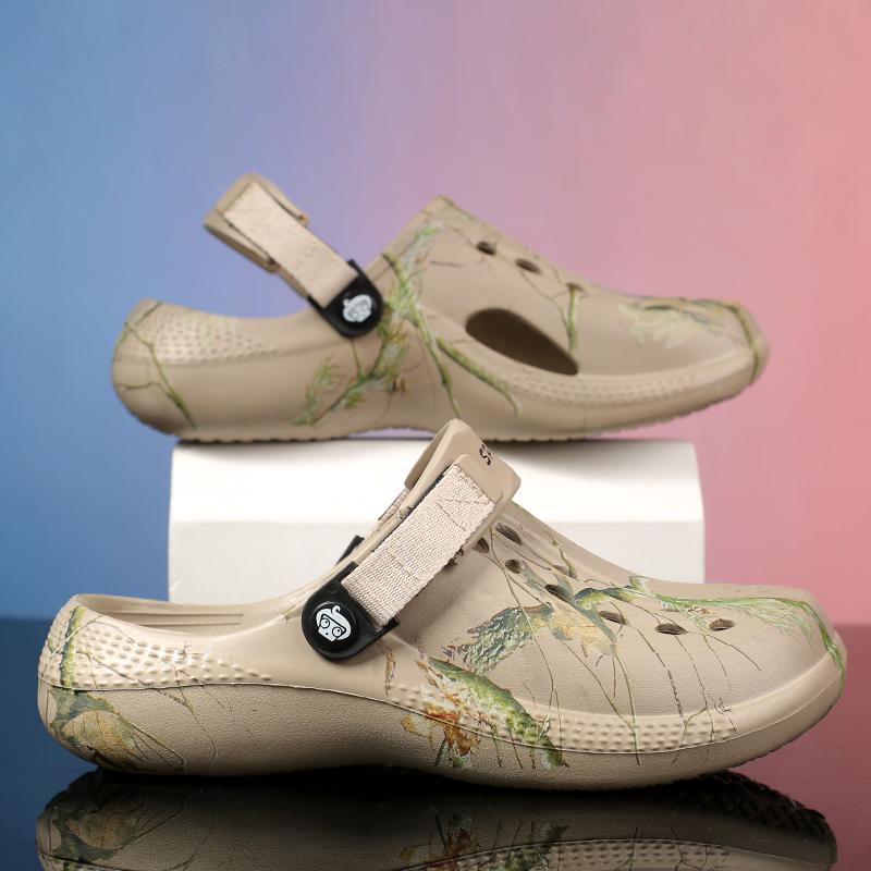 Fashion 2025 Summer Men's Sandals New Home Garden Shoes Comfortable and Lightweight Men Slippers Non-Slip Soft Bottom Flip Flop Sandals