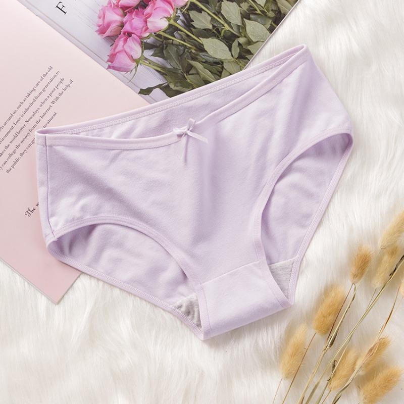 Jednokolorowe bawełniane figi z kokardką Wygodna trójkątna bielizna Damskie majtki w średnim stanie