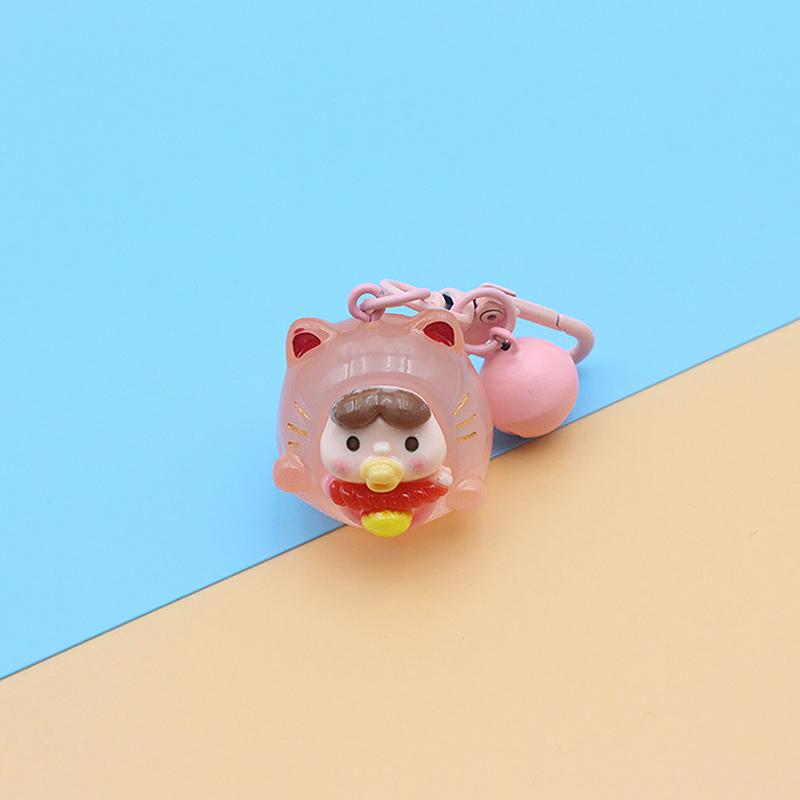 

Светящийся брелок Lucky Cat с мультяшным цветом Fortune Cat, кулон в виде колокольчика, брелок для ключей на рюкзак, подвески, декор для автомобильной сумки