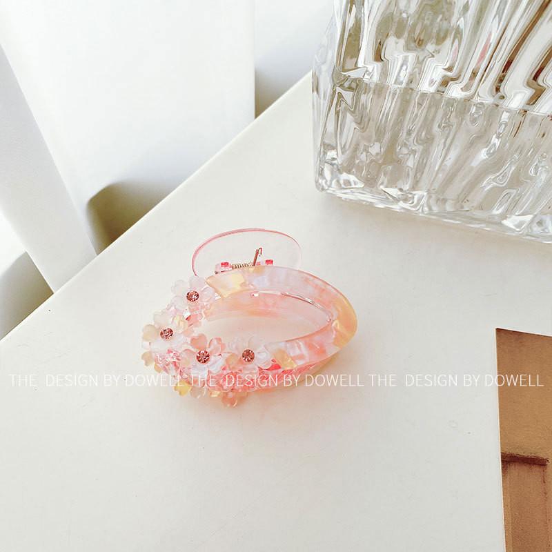 Stylish Korean Acetate Hair Clip With Charming Floral Design For Elegant Updos