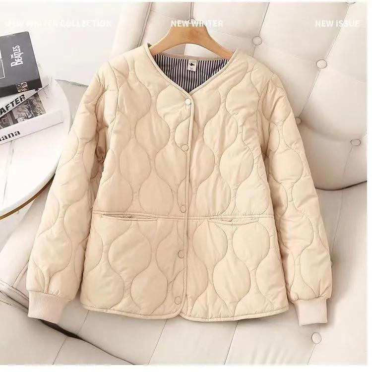 

Женские осенне-зимние однотонные легкие куртки свободного кроя со стойкой и коротким верхом L