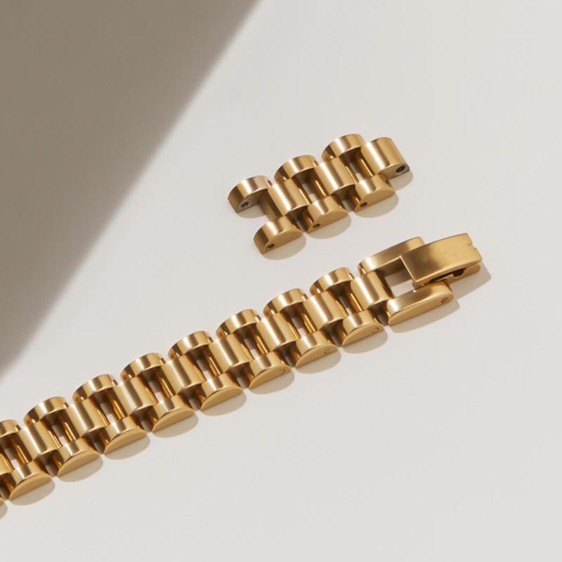 Gold-Plated Titanium Steel Bracelet: Detachable, Unisex Hip Hop Watch Chain, Luxury Electroplated Design for Women.